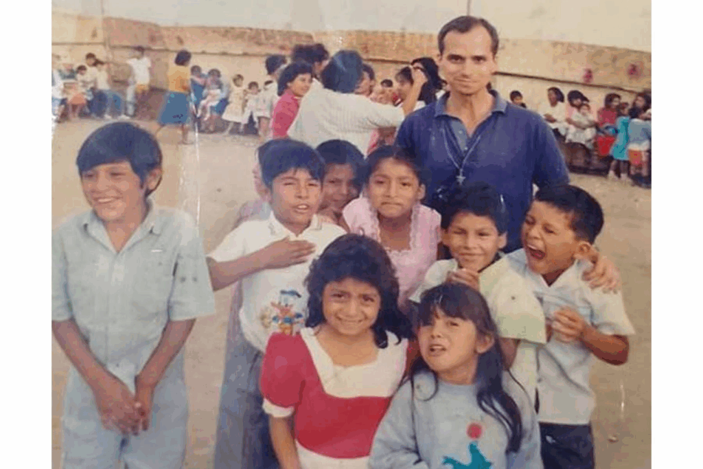 Juventud del entonces cardenal Prevost en Trujillo.