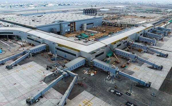 Nuevo Aeropuerto Jorge Chávez inició con grandes problemas
